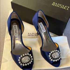 NEW Badgley Mishka Lacie Pump